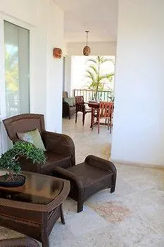 Luxury Beach Condo קברטה מלון